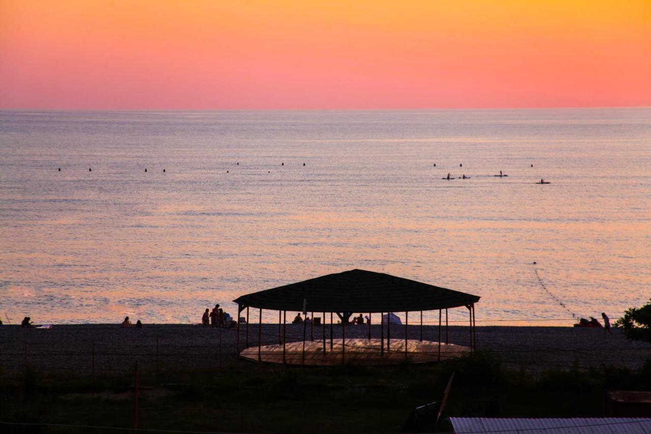 Guest House 99 Batumi Kültér fotó