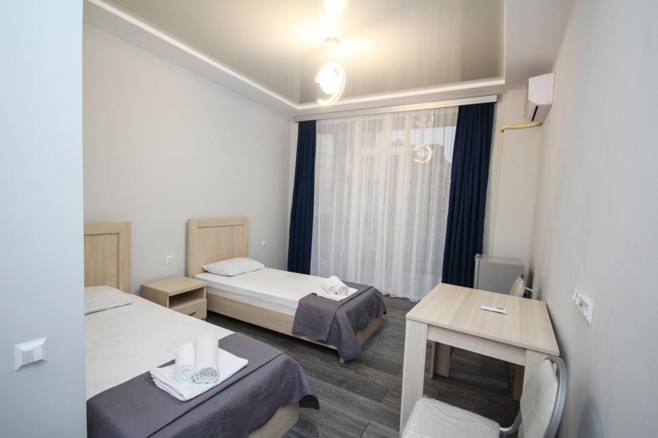 Guest House 99 Batumi Kültér fotó