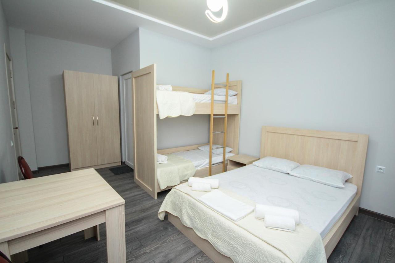 Guest House 99 Batumi Kültér fotó